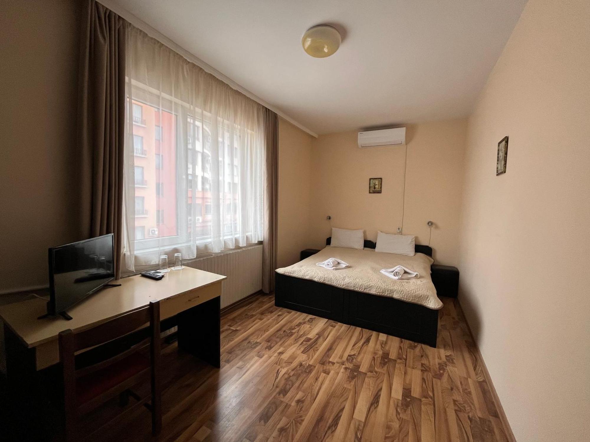Park Hotel Ivailo Veliko Tárnovo Habitación foto