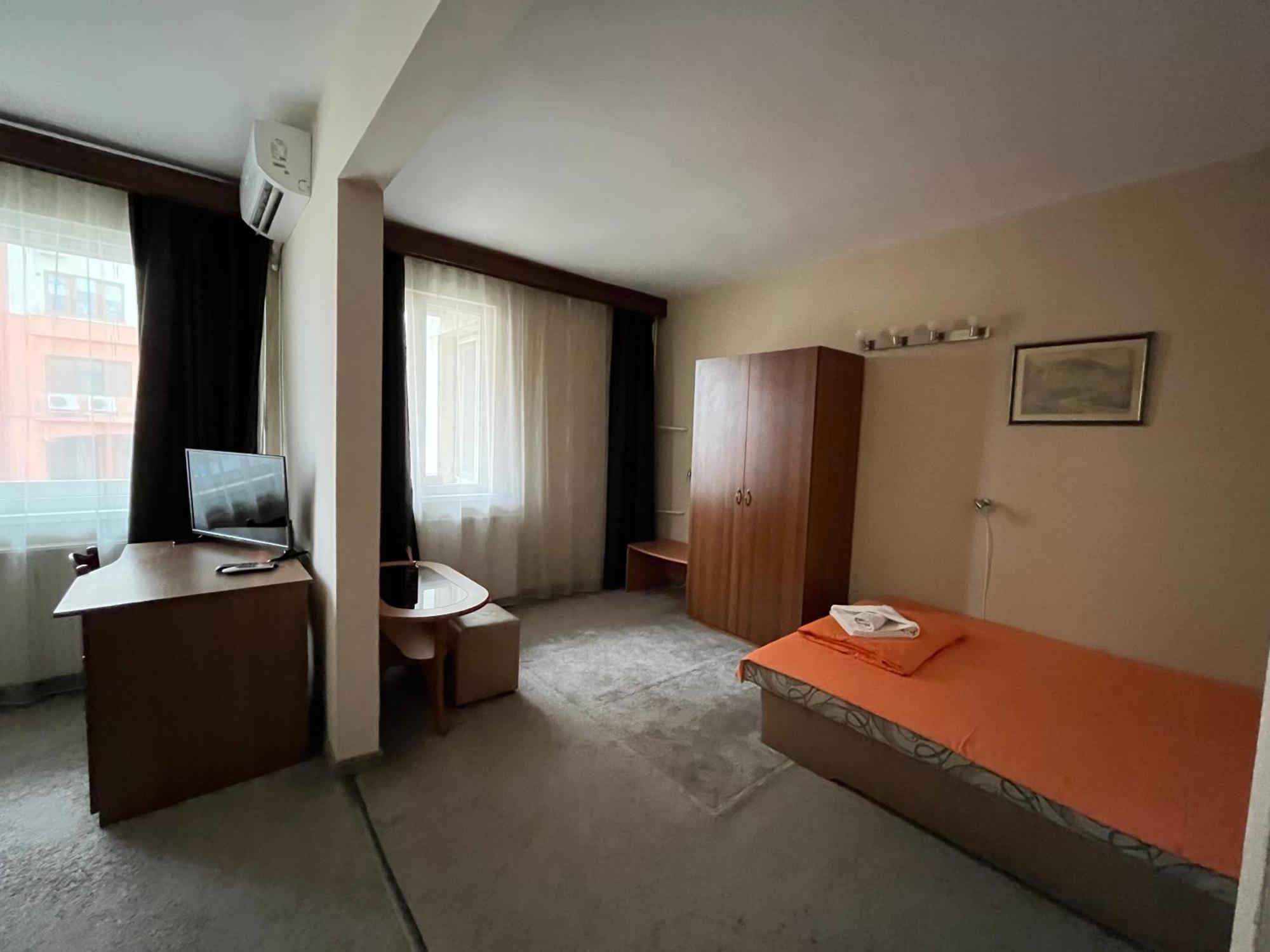 Park Hotel Ivailo Veliko Tárnovo Habitación foto