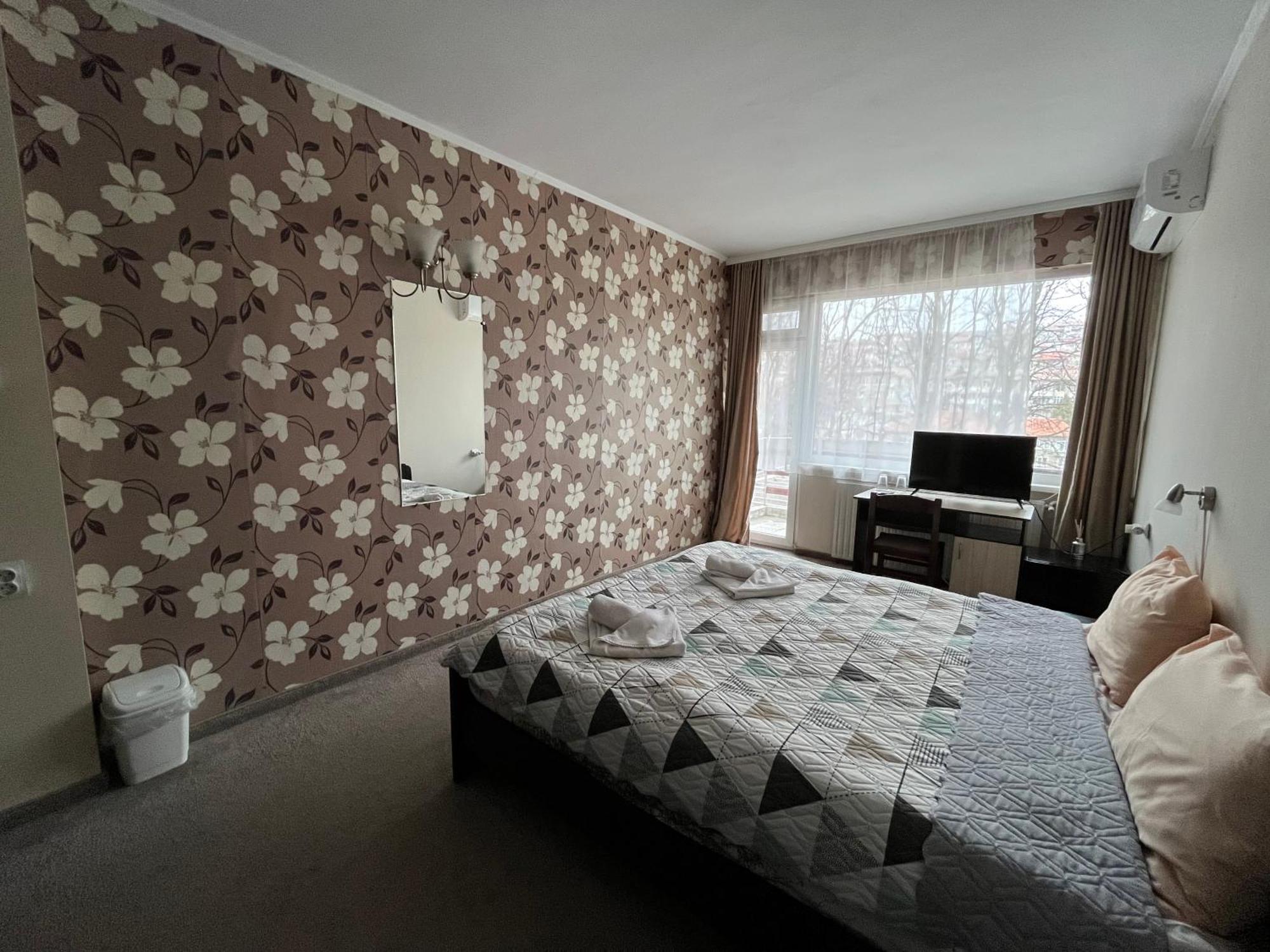 Park Hotel Ivailo Veliko Tárnovo Habitación foto
